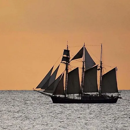 With 3 Bedrooms Tatil Evi *