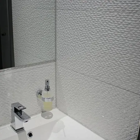 With 3 Bedrooms Dranske